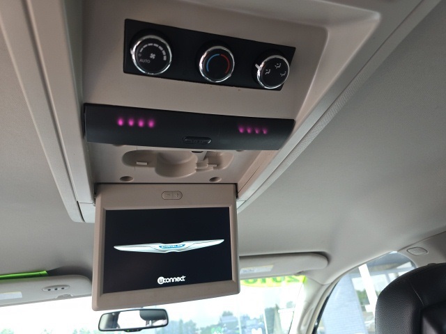 2016 Chrysler Town and Country