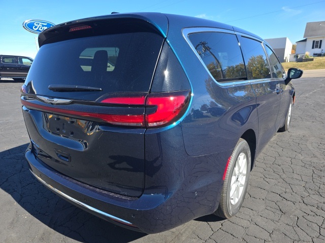 2025 Chrysler Pacifica