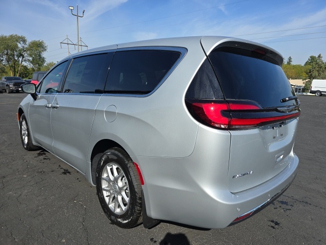 2026 Chrysler Pacifica