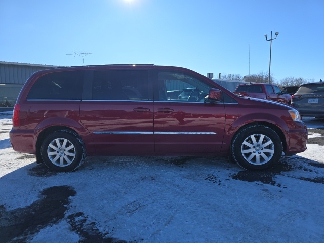 2014 Chrysler Town and Country