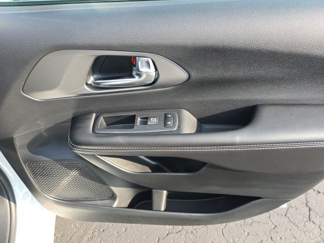 2027 Chrysler Pacifica