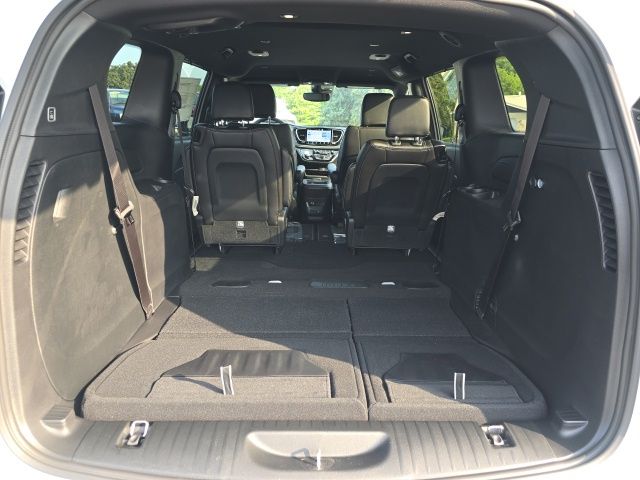 2027 Chrysler Pacifica