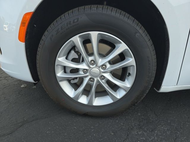 2027 Chrysler Pacifica