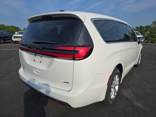 2027 Chrysler Pacifica