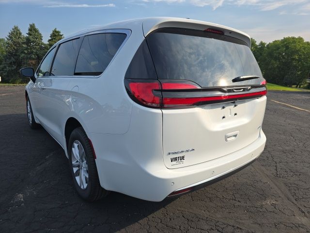 2027 Chrysler Pacifica