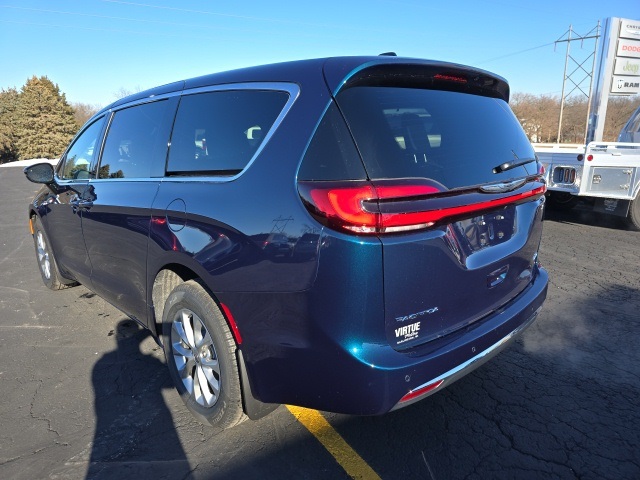 2025 Chrysler Pacifica