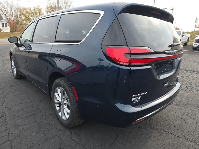 2025 Chrysler Pacifica