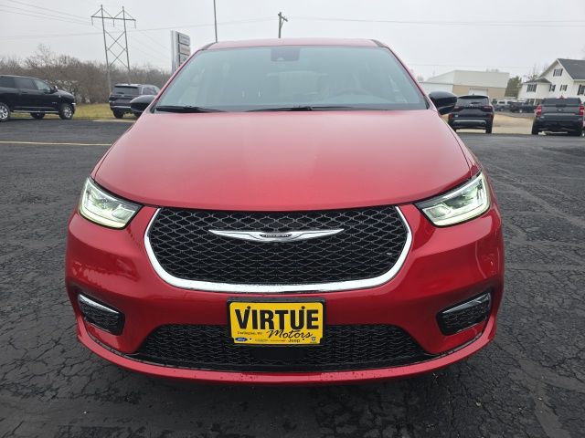 2026 Chrysler Pacifica