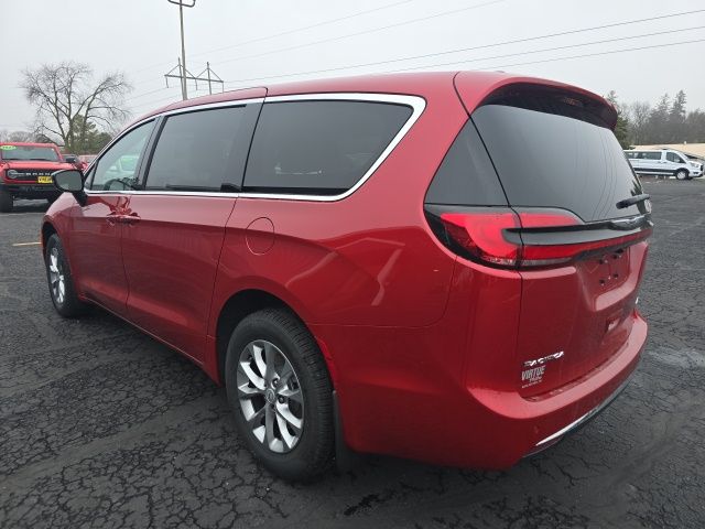 2026 Chrysler Pacifica