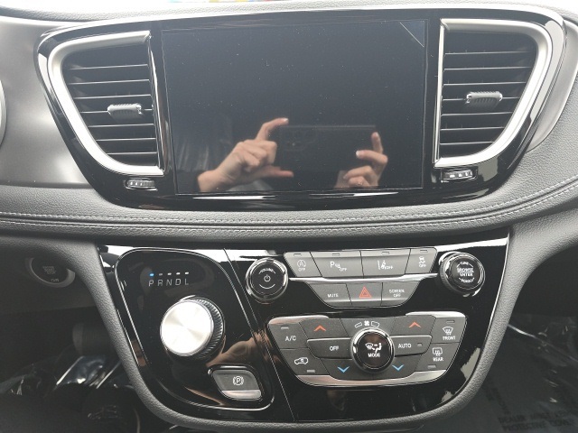 2026 Chrysler Pacifica