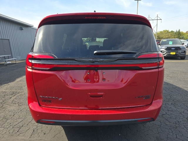 2026 Chrysler Pacifica