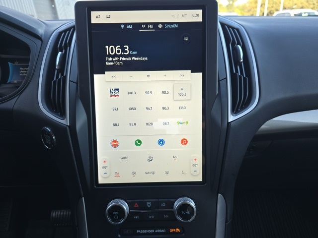 2023 Ford Edge SEL photo 13
