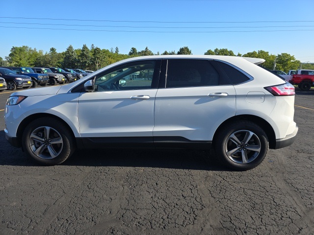 2023 Ford Edge SEL photo 4