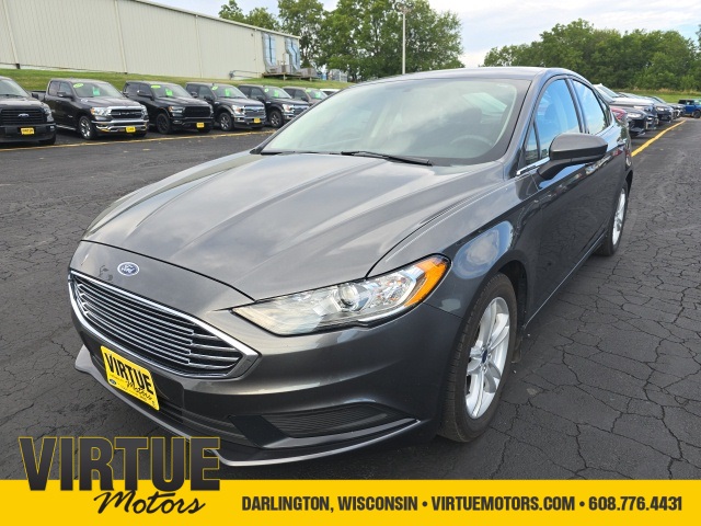 Used 2018 Ford Fusion SE with VIN 3FA6P0HD0JR245594 for sale in Darlington, WI