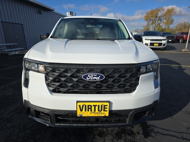 2025 Ford Maverick XLT photo 2