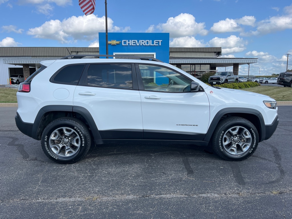 Used 2019 Jeep Cherokee Trailhawk SUV