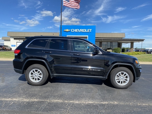 Used 2018 Jeep Grand Cherokee Laredo SUV