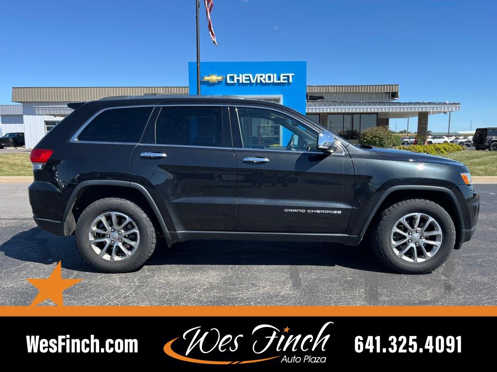 Used 2015 Jeep Grand Cherokee Limited with VIN 1C4RJFBG1FC717774 for sale in Grinnell, IA