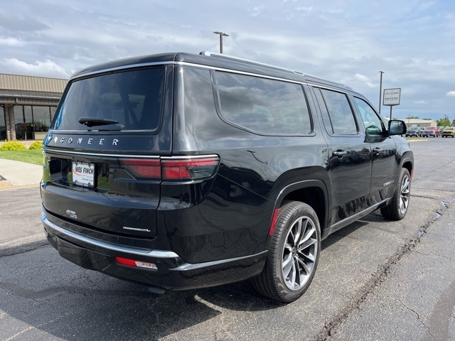 2023 Wagoneer L Wagoneer L