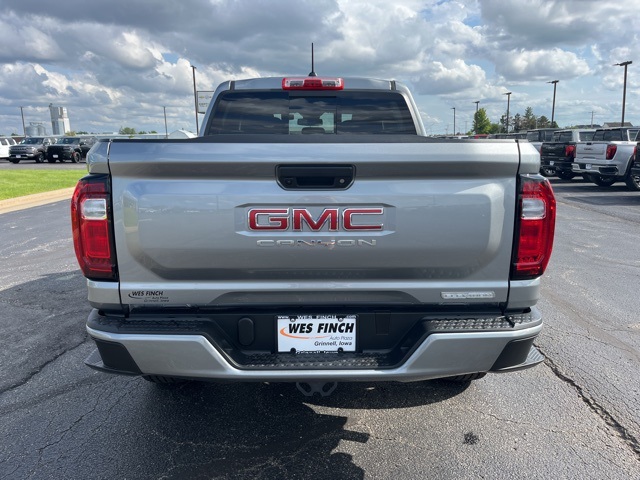 2024 GMC Canyon