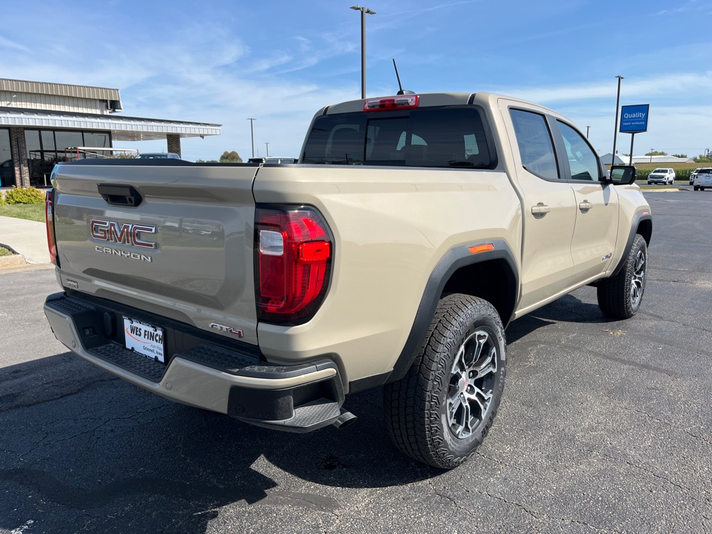 2024 GMC Canyon