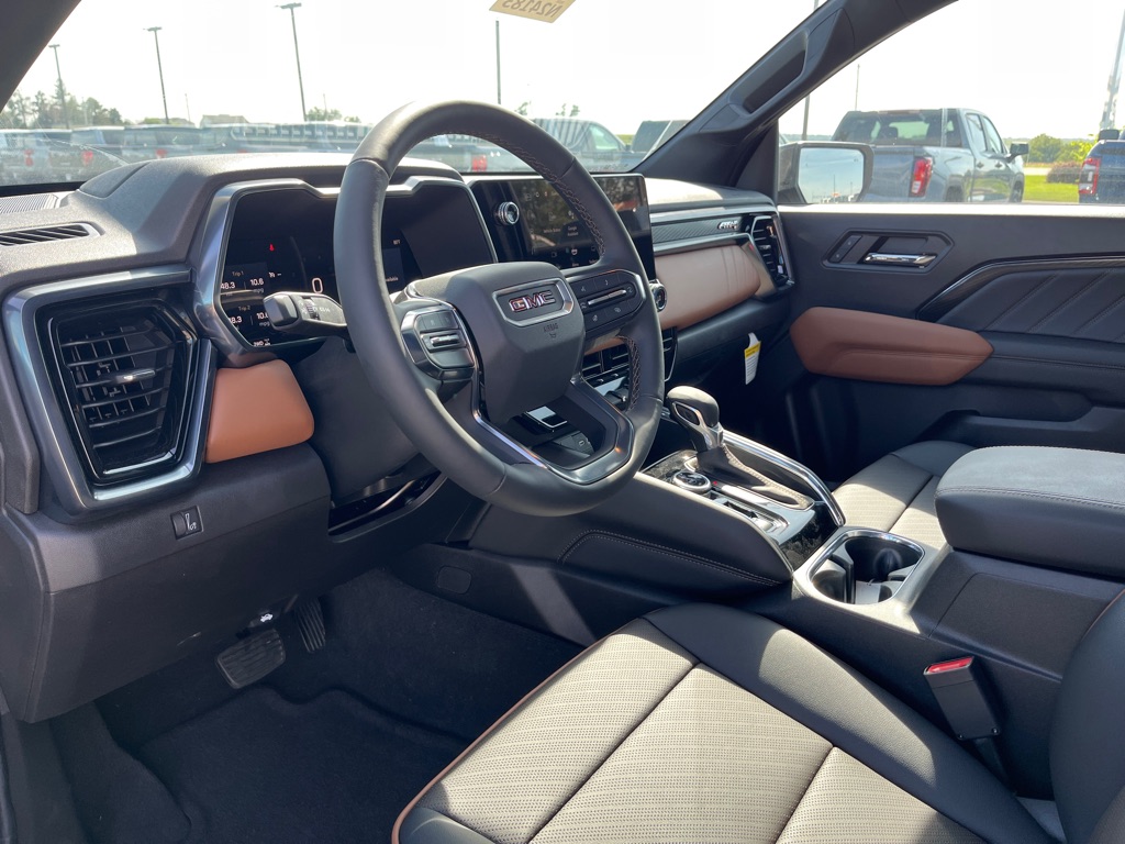 2024 GMC Canyon