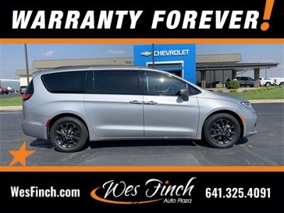 Used 2021 Chrysler Pacifica Touring L Van