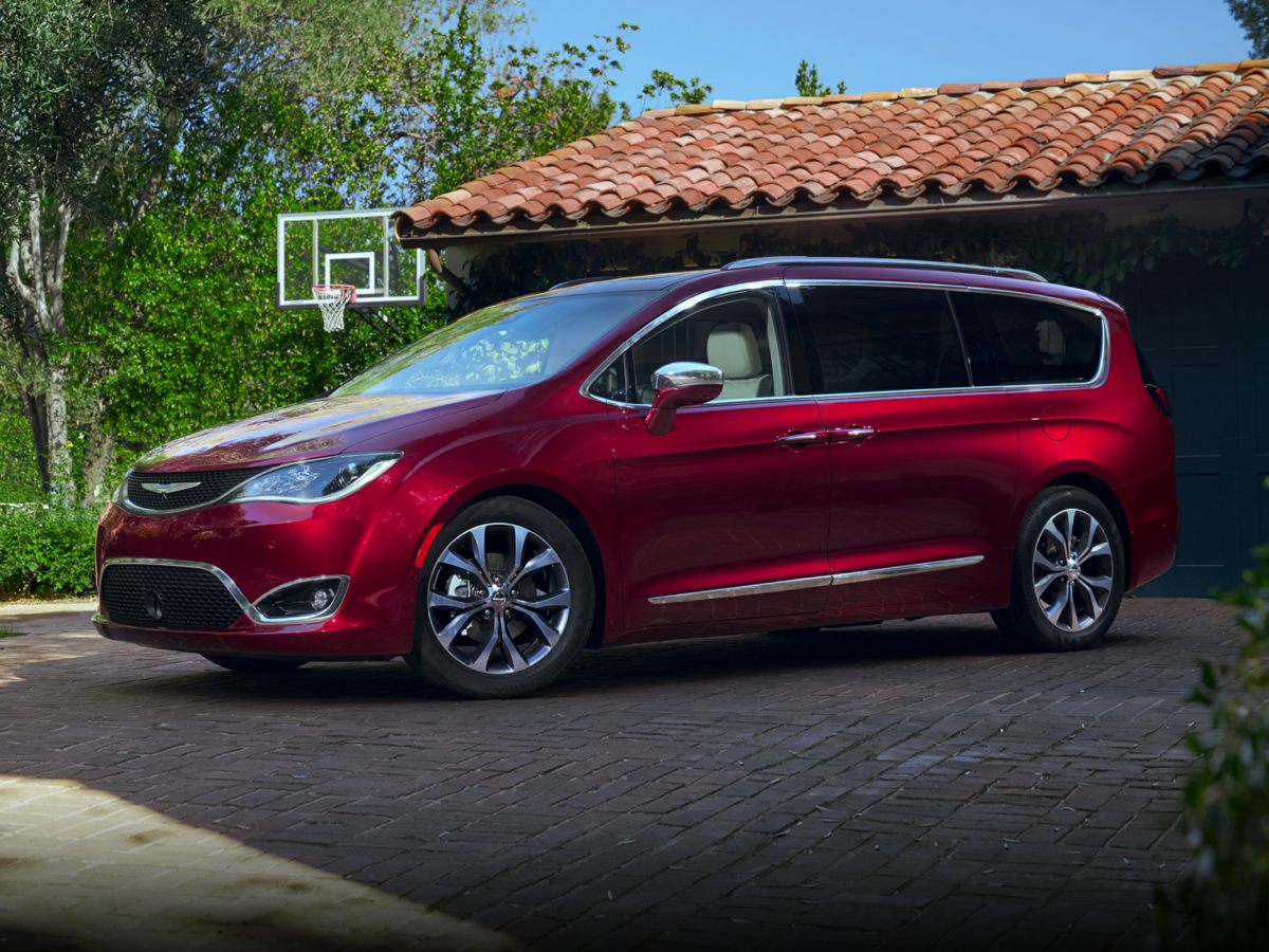 Used 2020 Chrysler Pacifica Touring Van