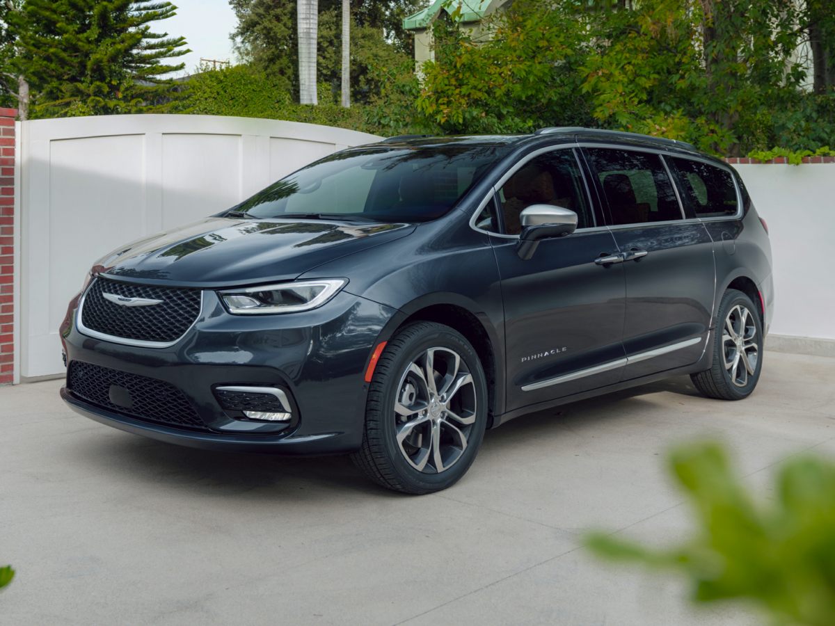 New 2022 Chrysler Pacifica Limited Van