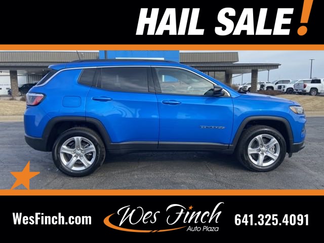 New 2023 Jeep Compass Latitude SUV