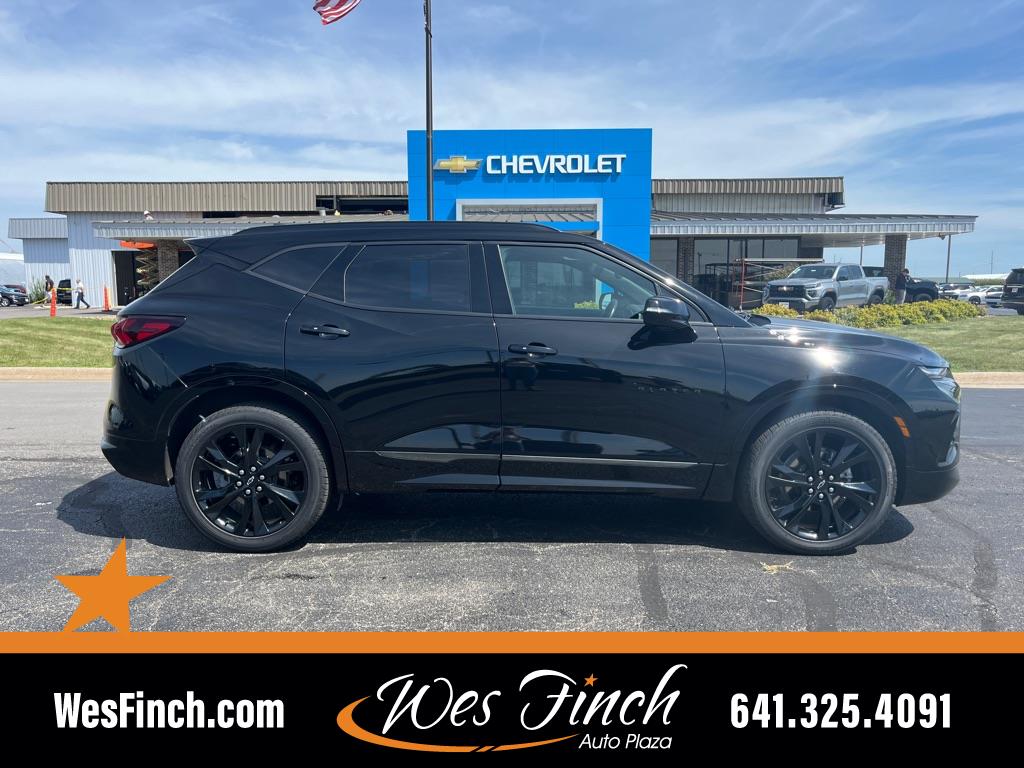 Used 2022 Chevrolet Blazer RS with VIN 3GNKBERSXNS225926 for sale in Grinnell, IA