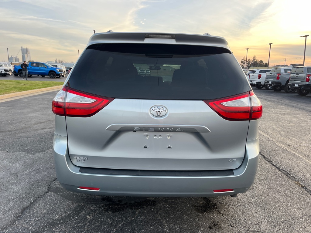 2017 Toyota Sienna