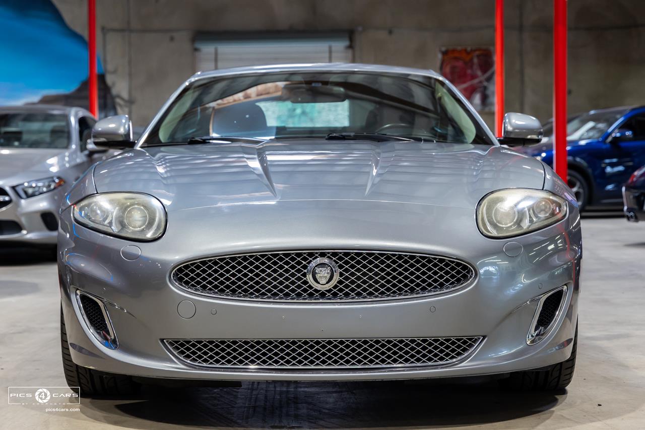  2013 Jaguar XK Touring Car