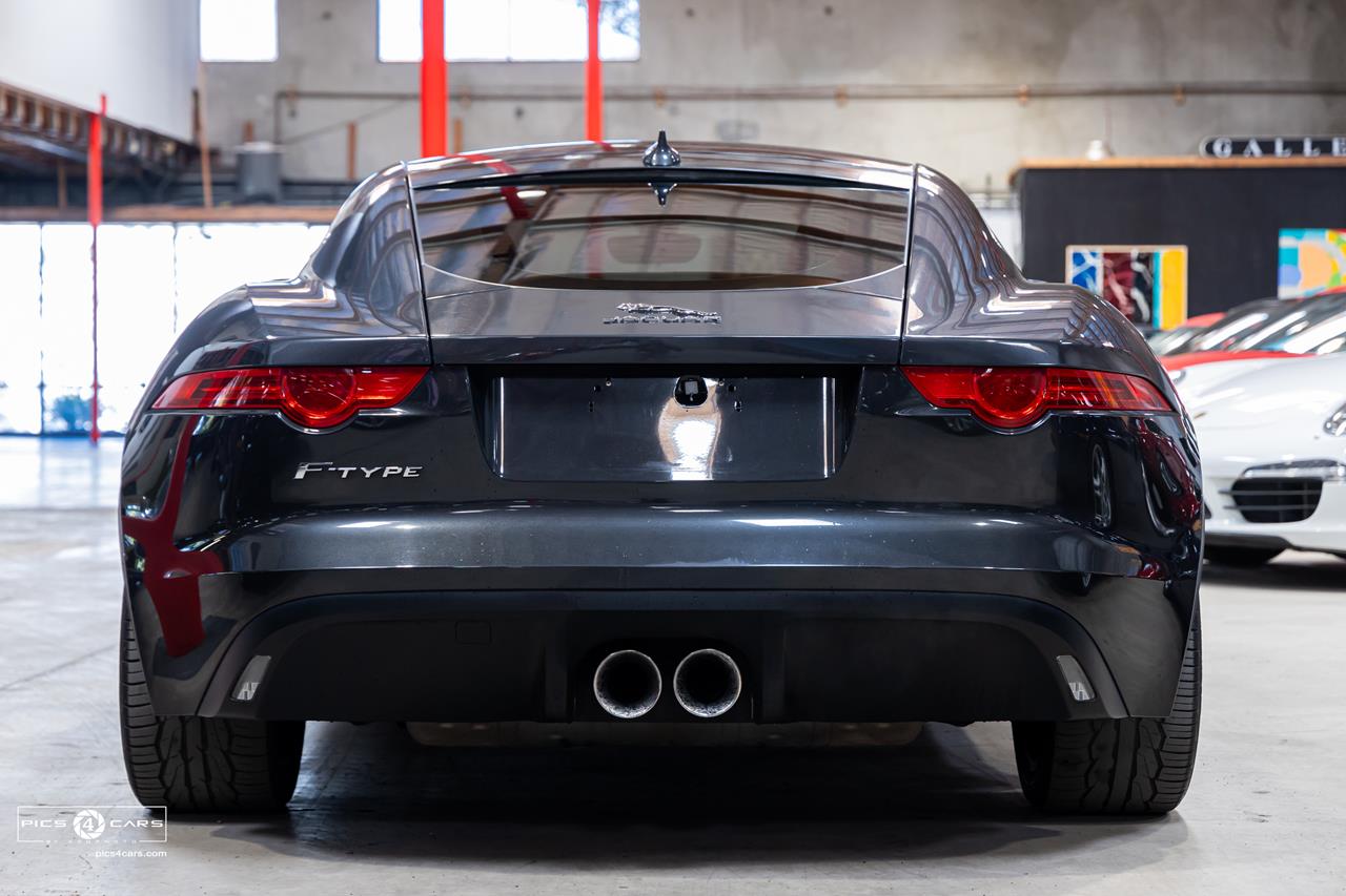  2017 Jaguar F-TYPE  Car