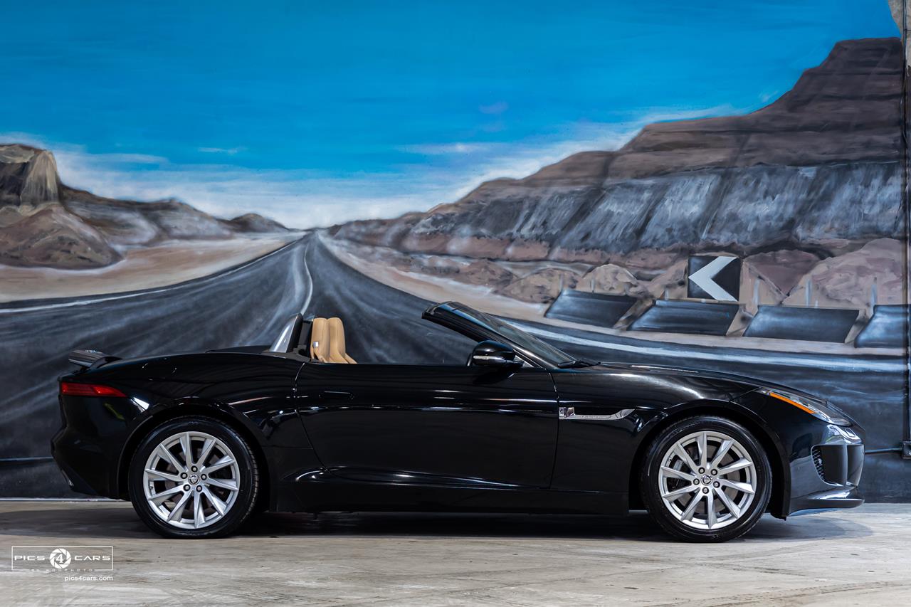  2014 Jaguar F-TYPE  Car