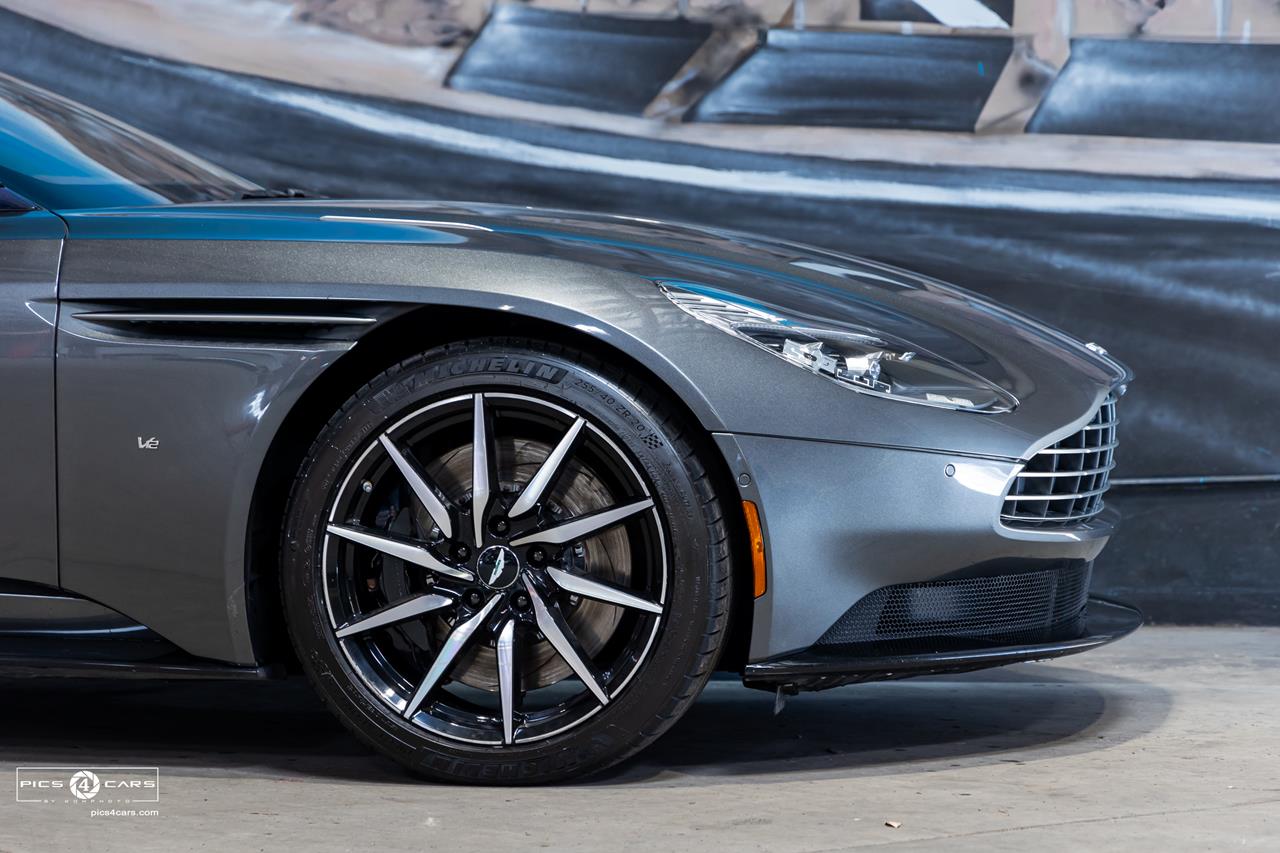 2017 Aston Martin DB11
