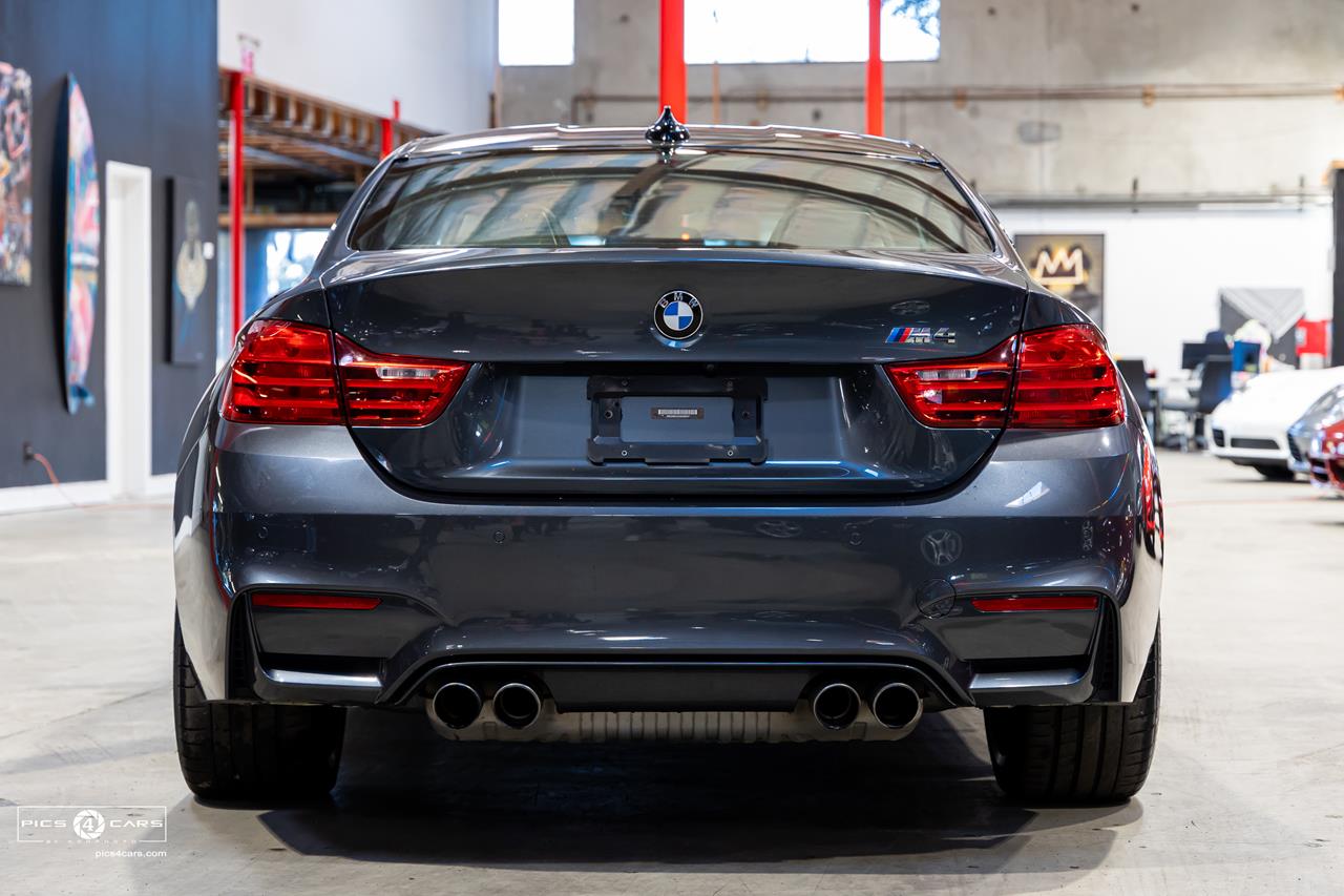  2016 BMW M4   Car