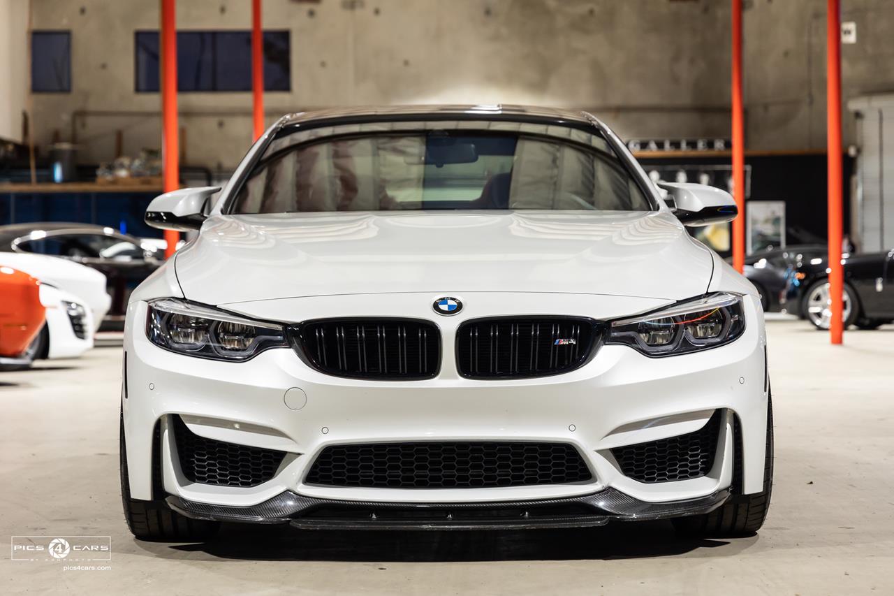  2018 BMW M4  Car