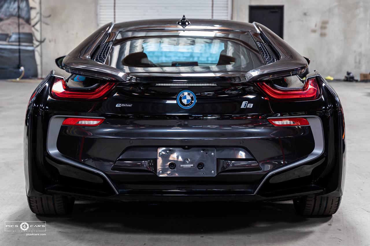  2019 BMW i8  Car