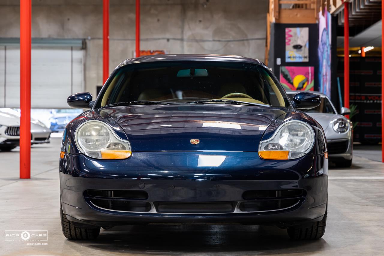  1999 Porsche 911 Carrera  Carrera  6-Spd  Car