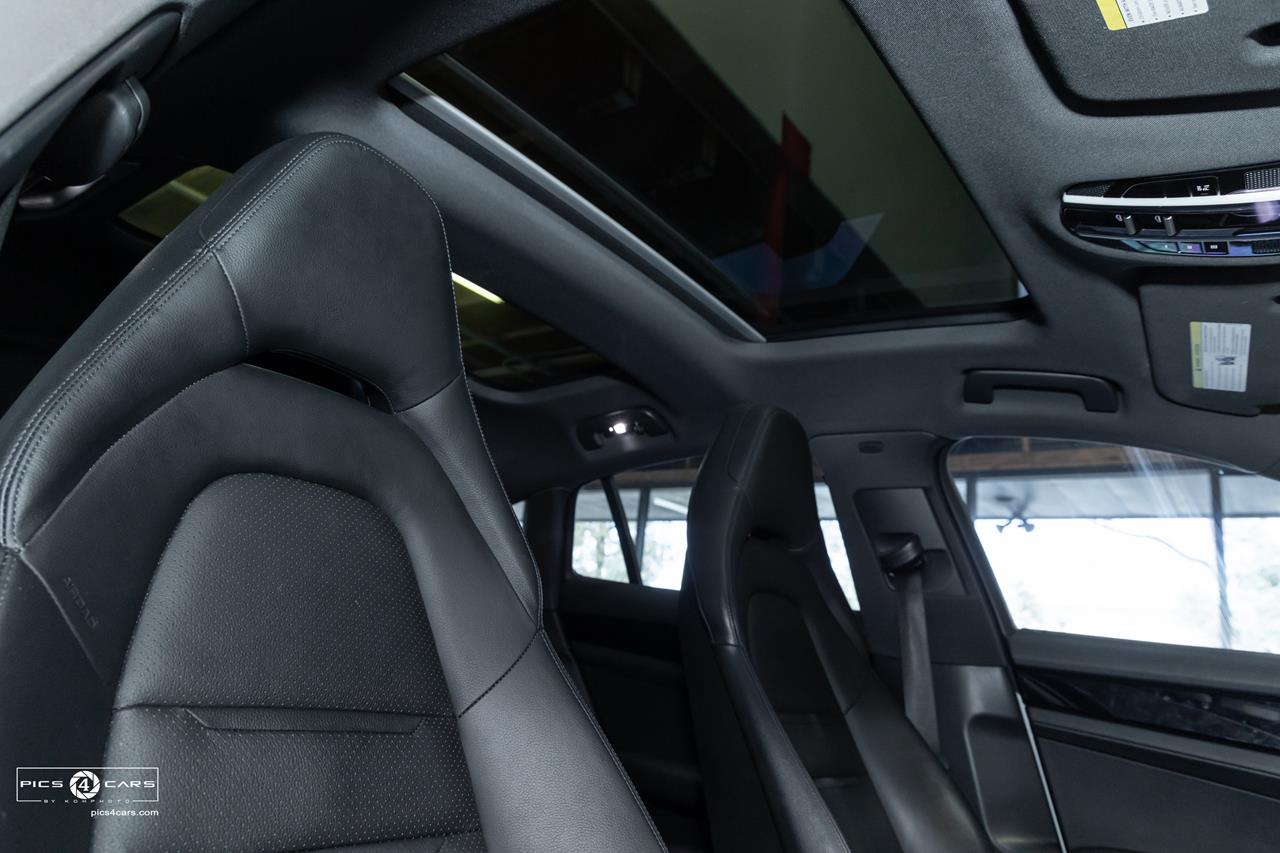 2018 Porsche Panamera
