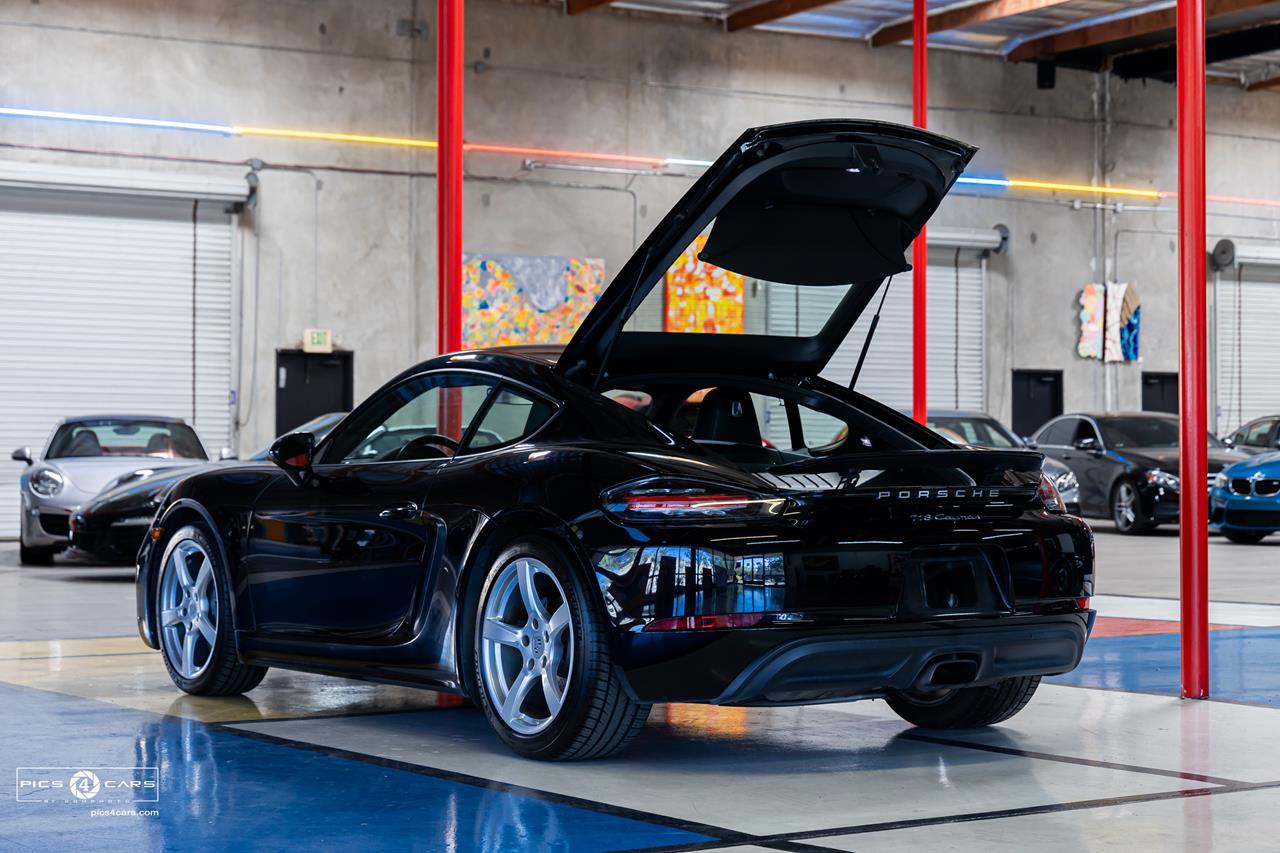 2018 Porsche 718 Cayman