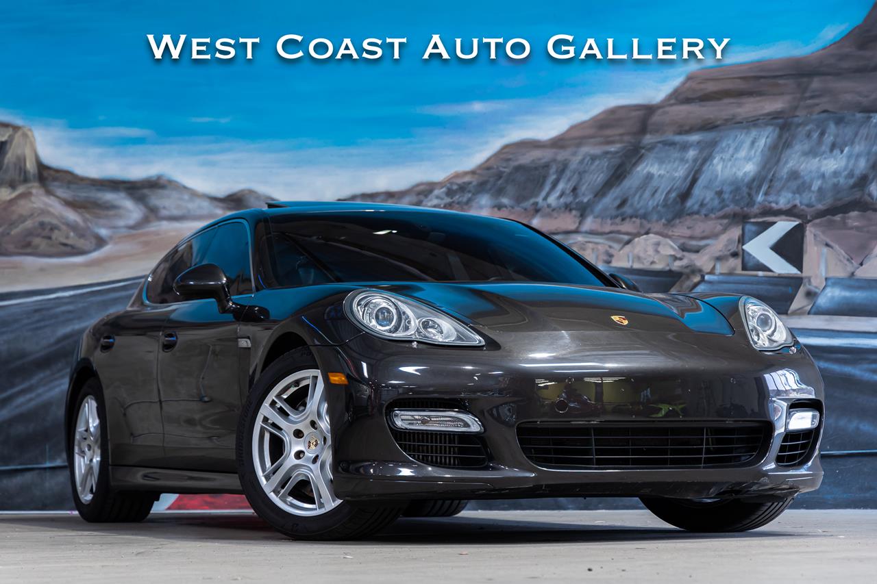  2010 Porsche Panamera Turbo Car