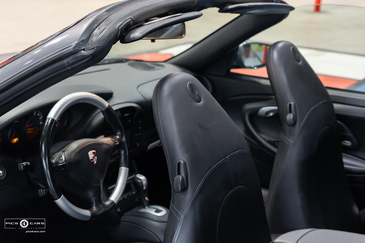 2004 Porsche 911