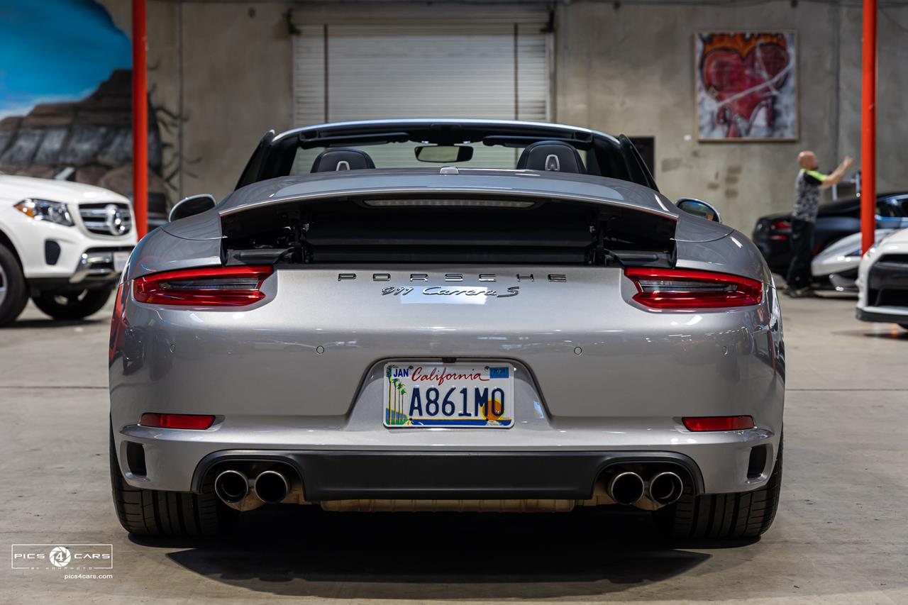  2017 Porsche 911 Carrera S Car