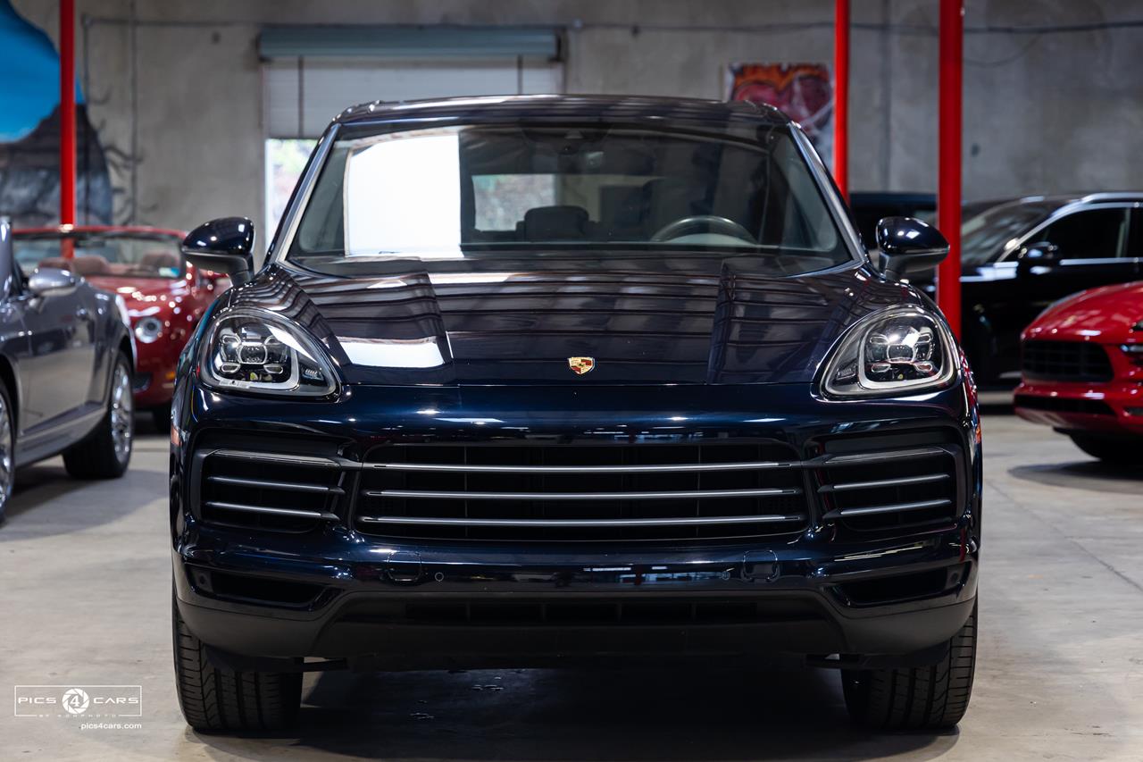  2019 Porsche Cayenne  Crossover