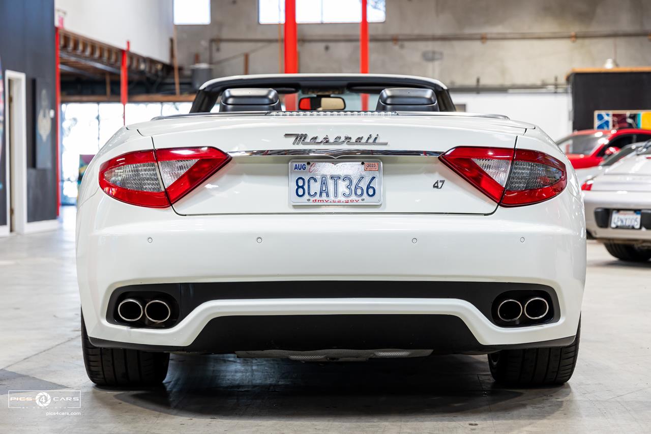  2011 Maserati GranTurismo Convertible  Conv GranTurismo Car