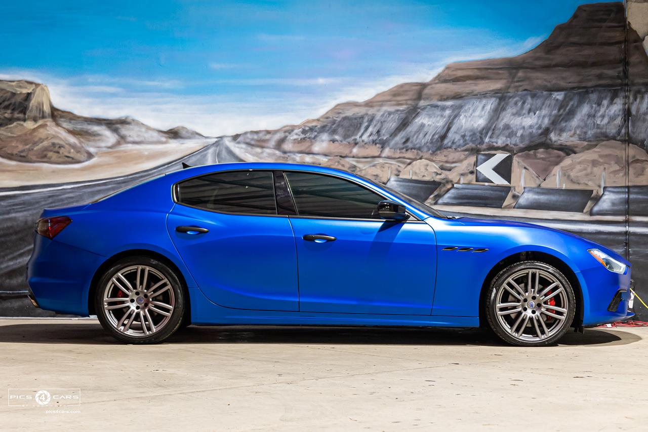  2018 Maserati Ghibli GranSport Car